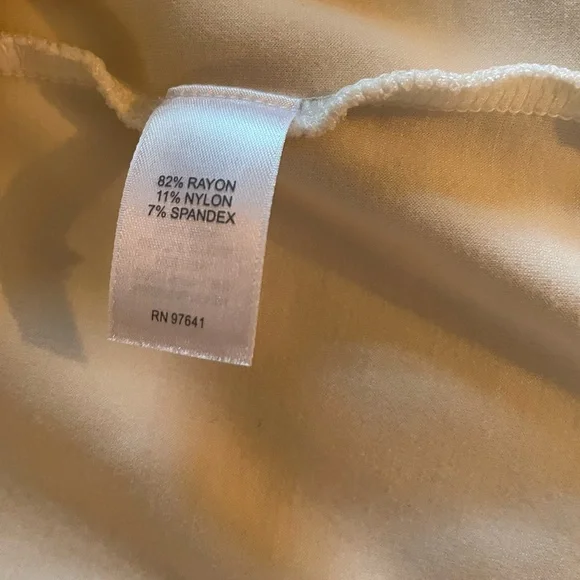 Cream V-Neck Women’s Tunic size 4X - Picture 4 of 7